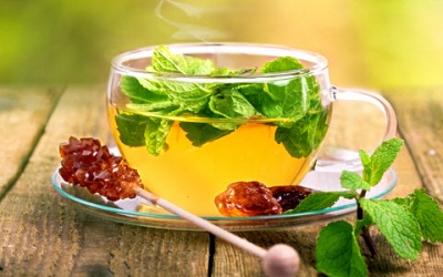 Trà bạc hà có tốt cho người bị viêm họng?