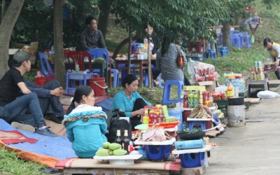 Cách “bảo toàn” sức khỏe khi đi hội