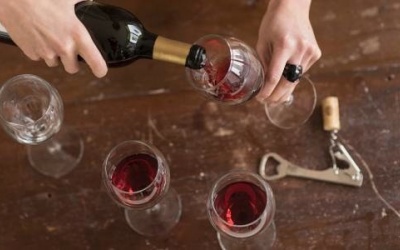 Nhận diện 'sát thủ' giết người trong rượu