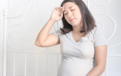 Vì sao phụ nữ mang thai hay bị đổ mồ hôi đêm?