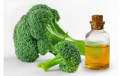 Chăm da dưỡng tóc bằng dầu hạt bông cải xanh chuẩn mà lành