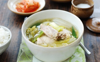 Canh gà kiểu Hàn Quốc