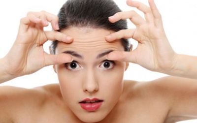 Căng thẳng, lo âu có thể ảnh hưởng thế nào tới gương mặt bạn?