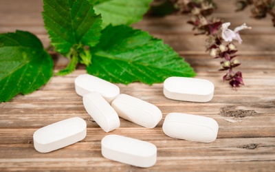 Sẽ an toàn nếu biết cách kết hợp thực phẩm chức năng với thuốc trị bệnh