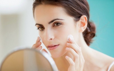 Tẩy trang đúng cách và những bước tẩy trang an toàn cho da