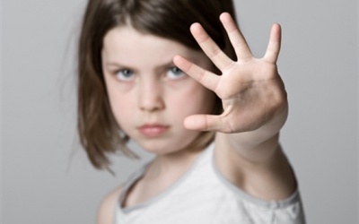 Nguyên tắc cha mẹ cần dạy con 'ngay lập tức' để tránh bị xâm hại tình dục