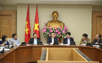 Phó Thủ tướng Vũ Đức Đam “hóa giải” cuộc đối thoại gay gắt giữa doanh nghiệp và Bộ Y tế