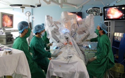 Ca phẫu thuật ung thư dạ dày đầu tiên bằng Robot tại Việt Nam