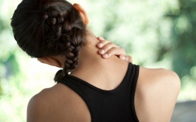 Giáo sư tiết lộ bài tập khỏi đau vai gáy không cần rời ghế