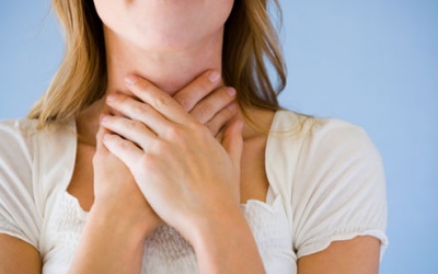 7 loại tinh dầu giúp chữa đau họng nhanh chóng