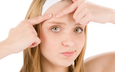 9 cách tự nhiên để trị mụn đầu đen và đầu trắng