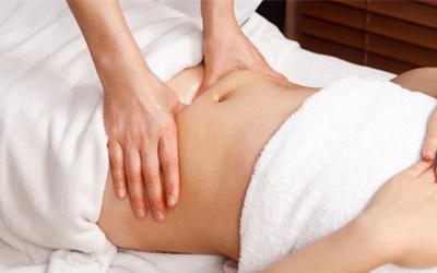 Những điều bạn cần biết về massage sau sinh