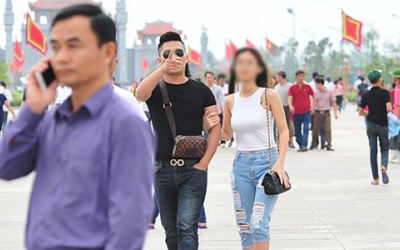 Du khách không được ăn mặc phản cảm ở khu di tích đền Hùng