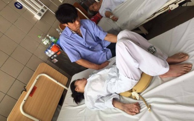 Liệt tứ chi sau 2 tháng uống thuốc nam không rõ nguồn gốc