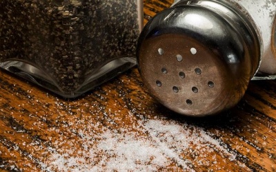 Ăn mặn có thể không khiến bạn cảm thấy khát nước hơn