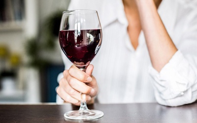 Bộ não trẻ trung hơn nhờ resveratrol có trong rượu vang đỏ