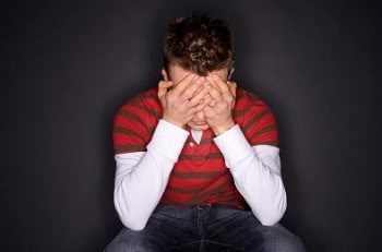 Nghe thấy âm thanh lạ trong tai có phải là trầm cảm?