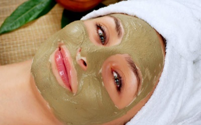 Cách hay giúp xóa mờ sẹo do mụn trứng cá từ neem và hương nhu tía 