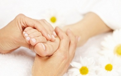 Massage chân cải thiện sức khỏe toàn thân