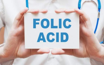 Uống quá nhiều acid folic có ảnh hưởng gì đến sức khỏe?