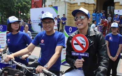 Noo Phước Thịnh và chuyện hút thuốc lá