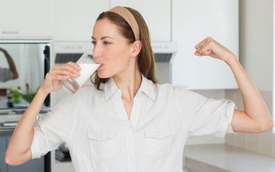 Nên uống bao nhiêu sữa một ngày để luôn khỏe mạnh?