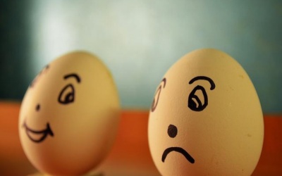 'Trầm cảm mỉm cười': Dấu hiệu trầm cảm ẩn sau gương mặt hạnh phúc