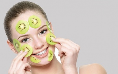 Tự làm 8 loại mặt nạ kiwi chăm sóc da tại nhà 