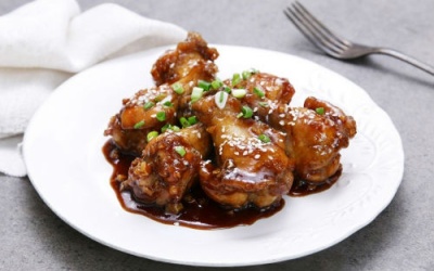 Ngon và lạ: Gà chiên sốt giấm balsamic