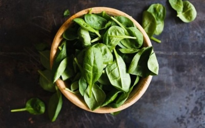 Những loại rau củ bạn nên cảnh giác trước khi ăn