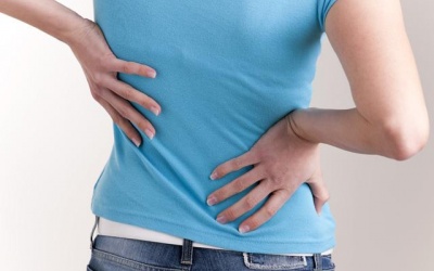 Thoái hóa cột sống có nên dùng TPCN Cốt Thoái Vương kết hợp thuốc bắc?