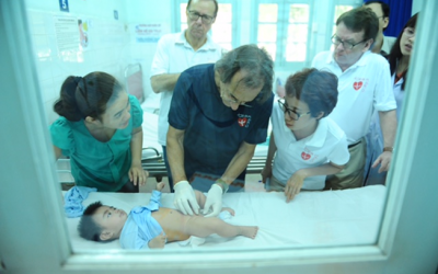 30 trẻ khiếm khuyết bộ phận sinh dục được phẫu thuật vào cuối tháng 6