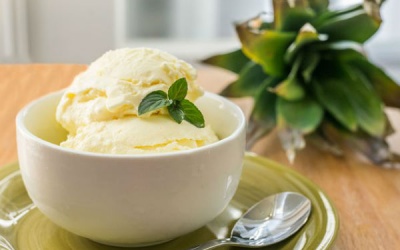 Cùng bé yêu học cách làm kem dứa ngon mê ly