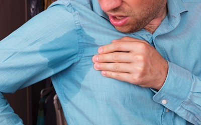 Mồ hôi - con đường lây bệnh đáng sợ trong mùa Hè