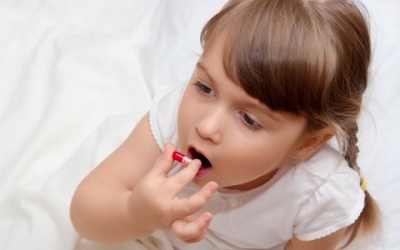 8 lưu ý trước khi dùng Paracetamol hạ sốt cho trẻ