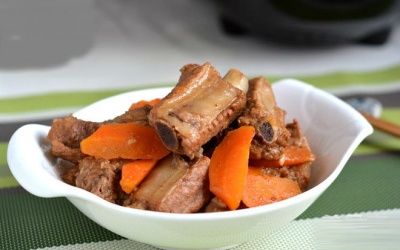 Sườn om cà rốt thơm mềm khó cưỡng