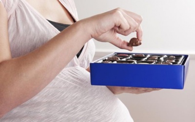 Nghén đồ ngọt, cay: Cơn nghén nói gì về sức khỏe của bạn?
