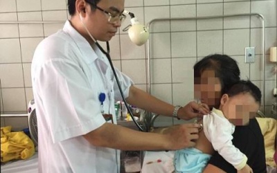 Suýt hại con vì tự ý dùng thuốc cam không rõ nguồn gốc!