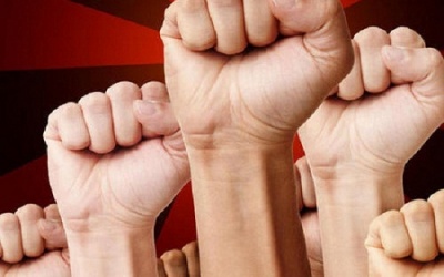 Cách nắm tay tiết lộ điều gì về bạn?