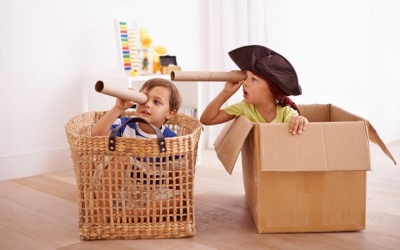 Chú ý các món đồ chơi có thể gây thương tích cho mắt của con