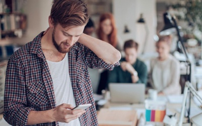 “Cắm mặt” vào smartphone khó thoát khỏi bệnh nguy hiểm này