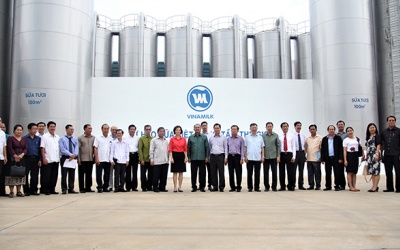 Lào mong muốn Vinamilk mở rộng đầu tư và xuất khẩu sữa
