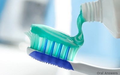 Kem đánh răng, kem chống nắng, dưỡng da có thể gây vô sinh?