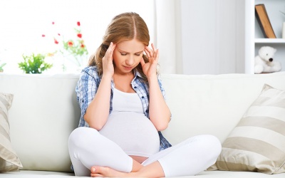 7 nguyên nhân khiến phụ nữ mang thai bị đau đầu