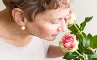 Suy giảm khứu giác, mũi ngửi kém có thể cảnh báo Parkinson