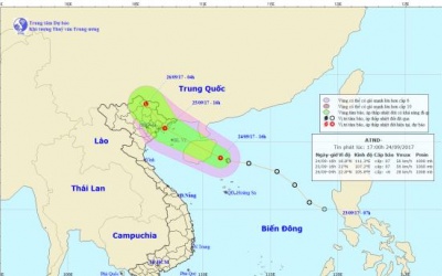 Áp thấp nhiệt đới tiến sát đất liền các tỉnh Quảng Ninh - Hải Phòng