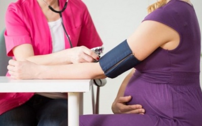 Bà bầu bị tăng huyết áp cần lưu ý những gì?