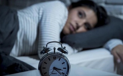 Ngủ ít hơn 7 giờ mỗi đêm có thể làm bệnh thận nghiêm trọng hơn