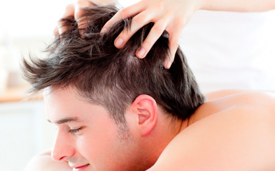 Massage đầu có làm giảm rụng tóc?