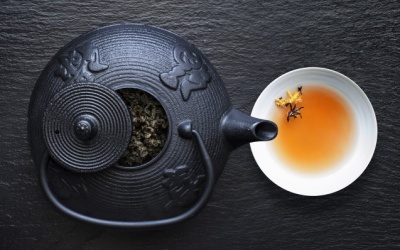 Uống trà đen hay trà xanh để giảm cân nhanh hơn?